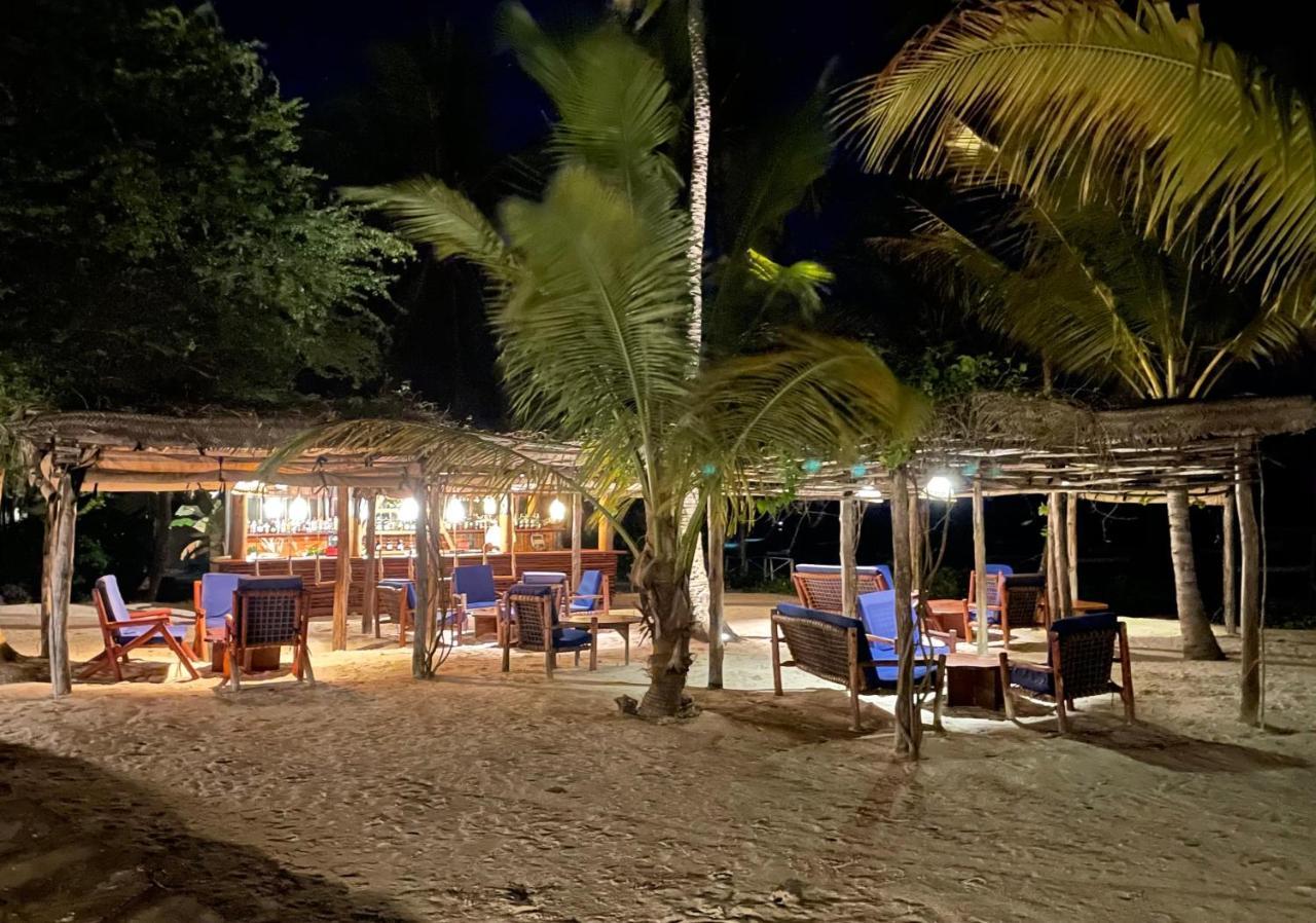The Sands Beach Resort Bwejuu Esterno foto