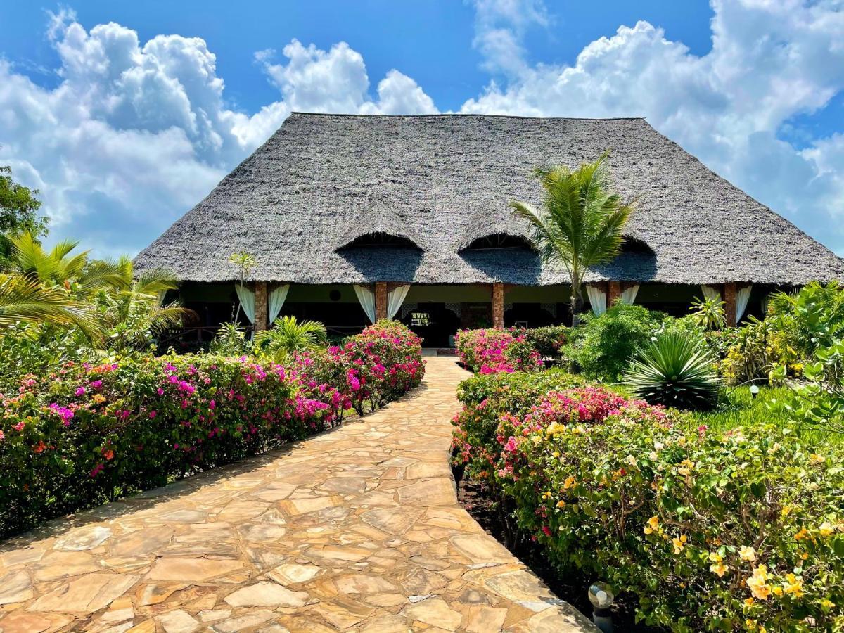 The Sands Beach Resort Bwejuu Esterno foto