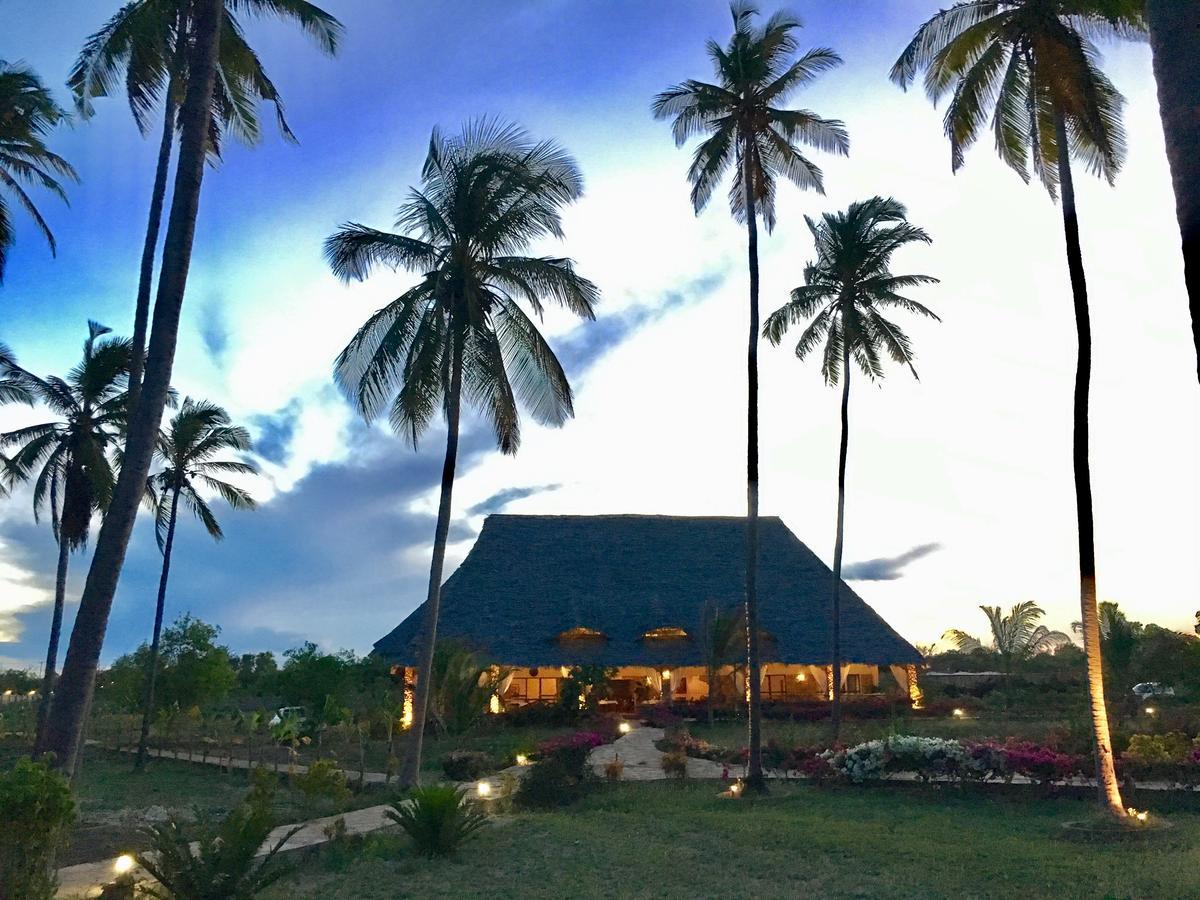 The Sands Beach Resort Bwejuu Esterno foto