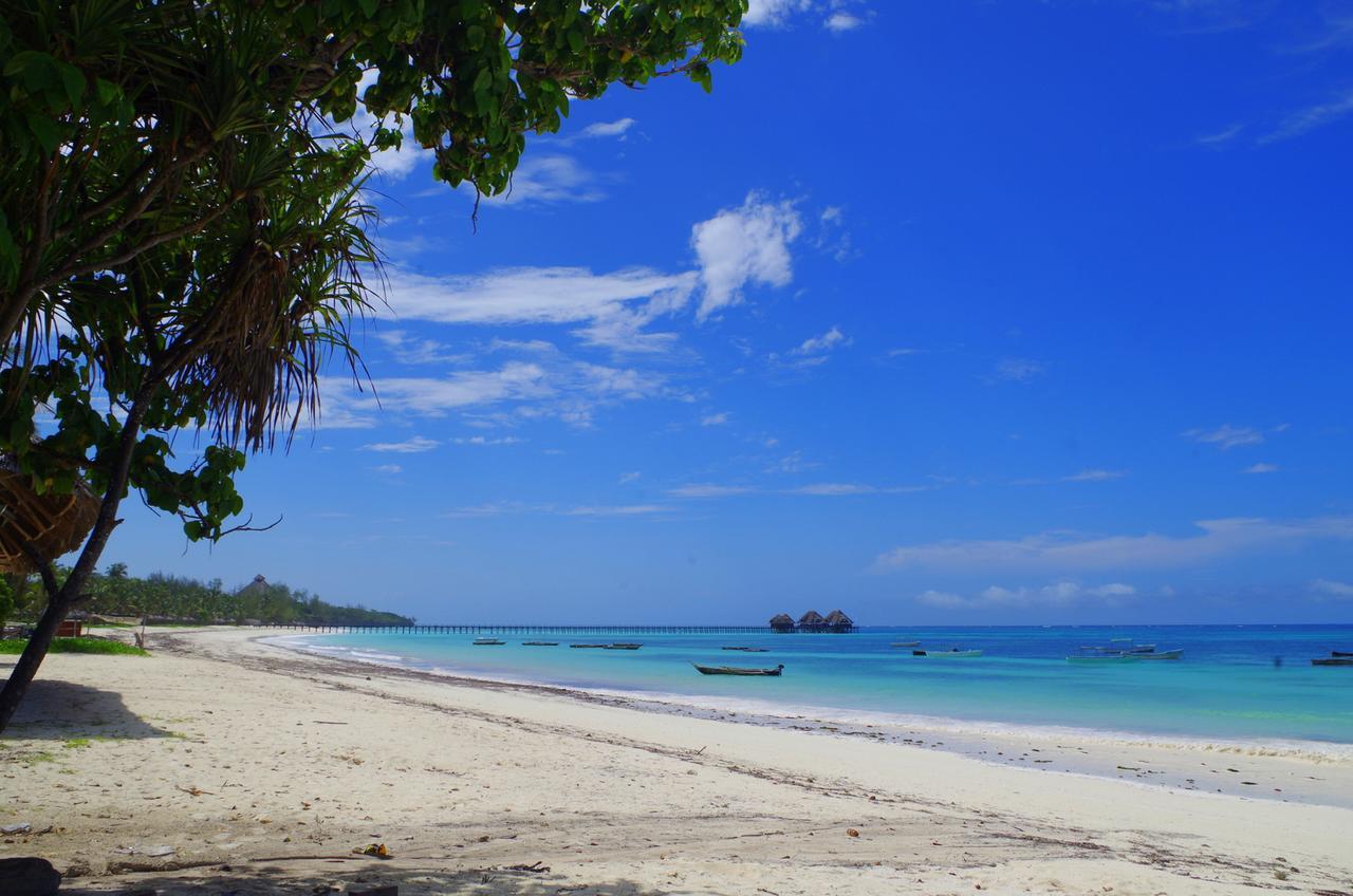 The Sands Beach Resort Bwejuu Esterno foto