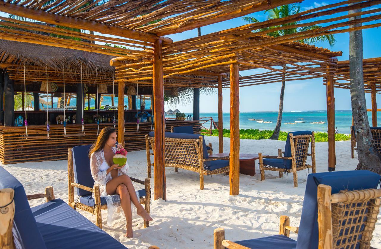 The Sands Beach Resort Bwejuu Esterno foto