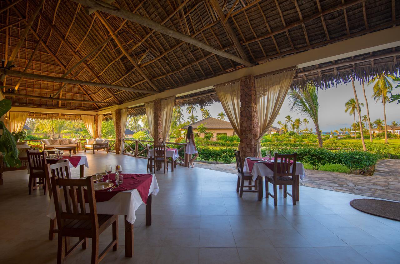The Sands Beach Resort Bwejuu Esterno foto