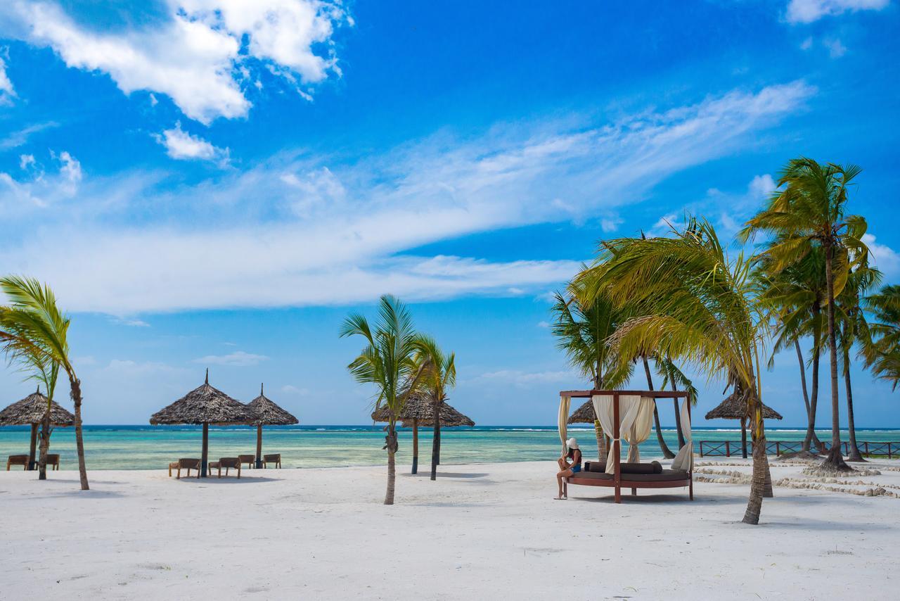 The Sands Beach Resort Bwejuu Esterno foto