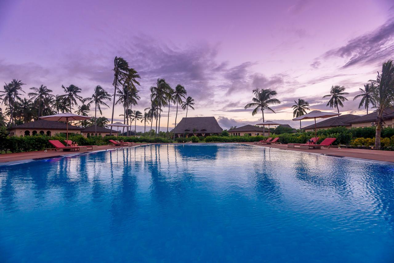 The Sands Beach Resort Bwejuu Esterno foto