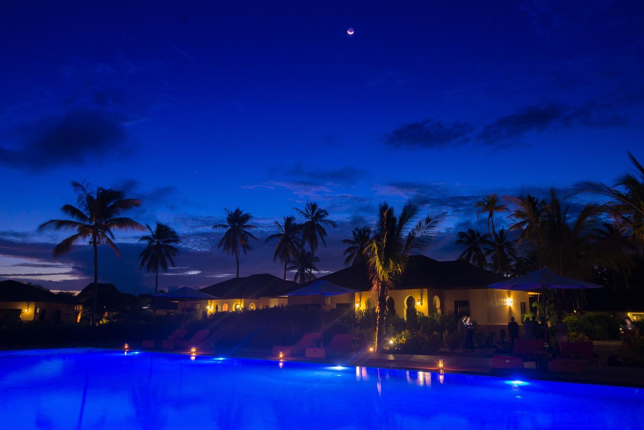 The Sands Beach Resort Bwejuu Esterno foto