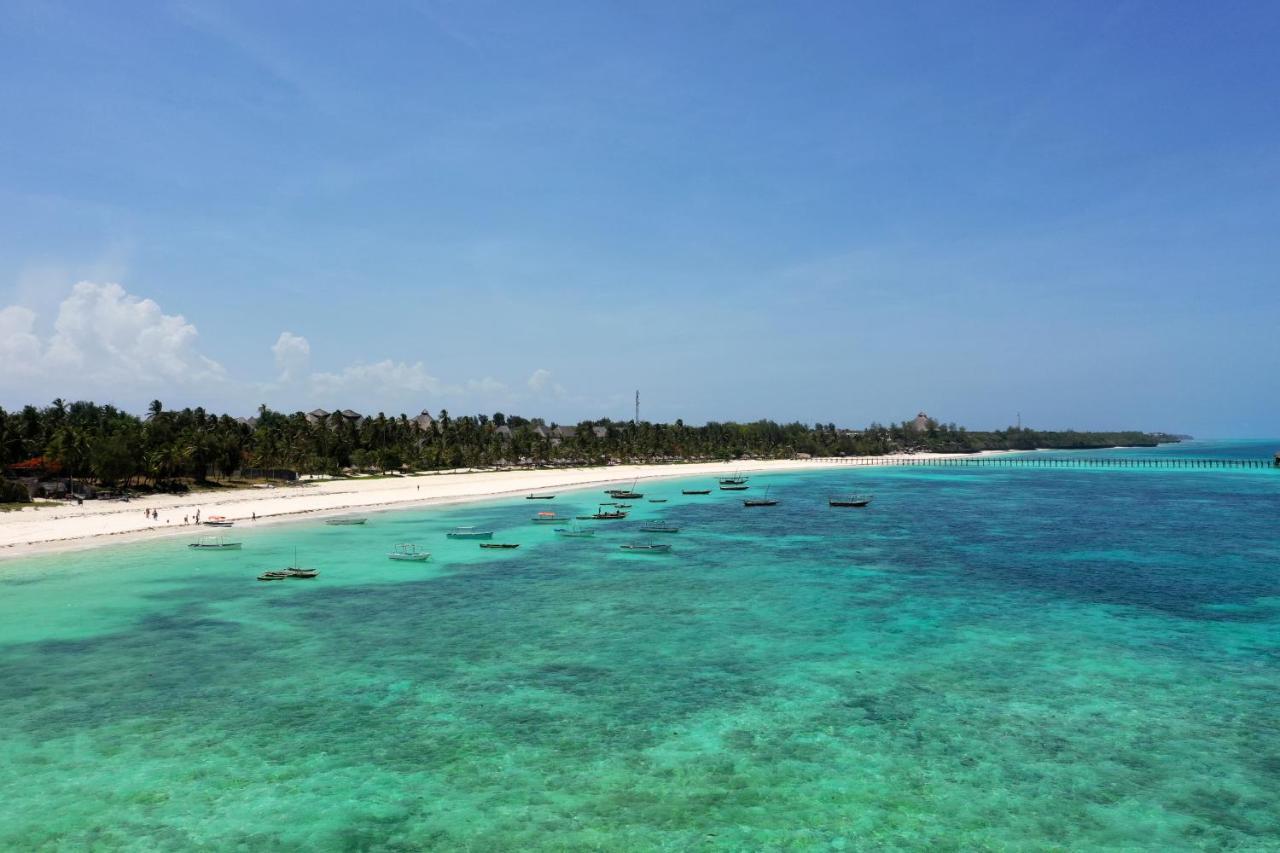 The Sands Beach Resort Bwejuu Esterno foto