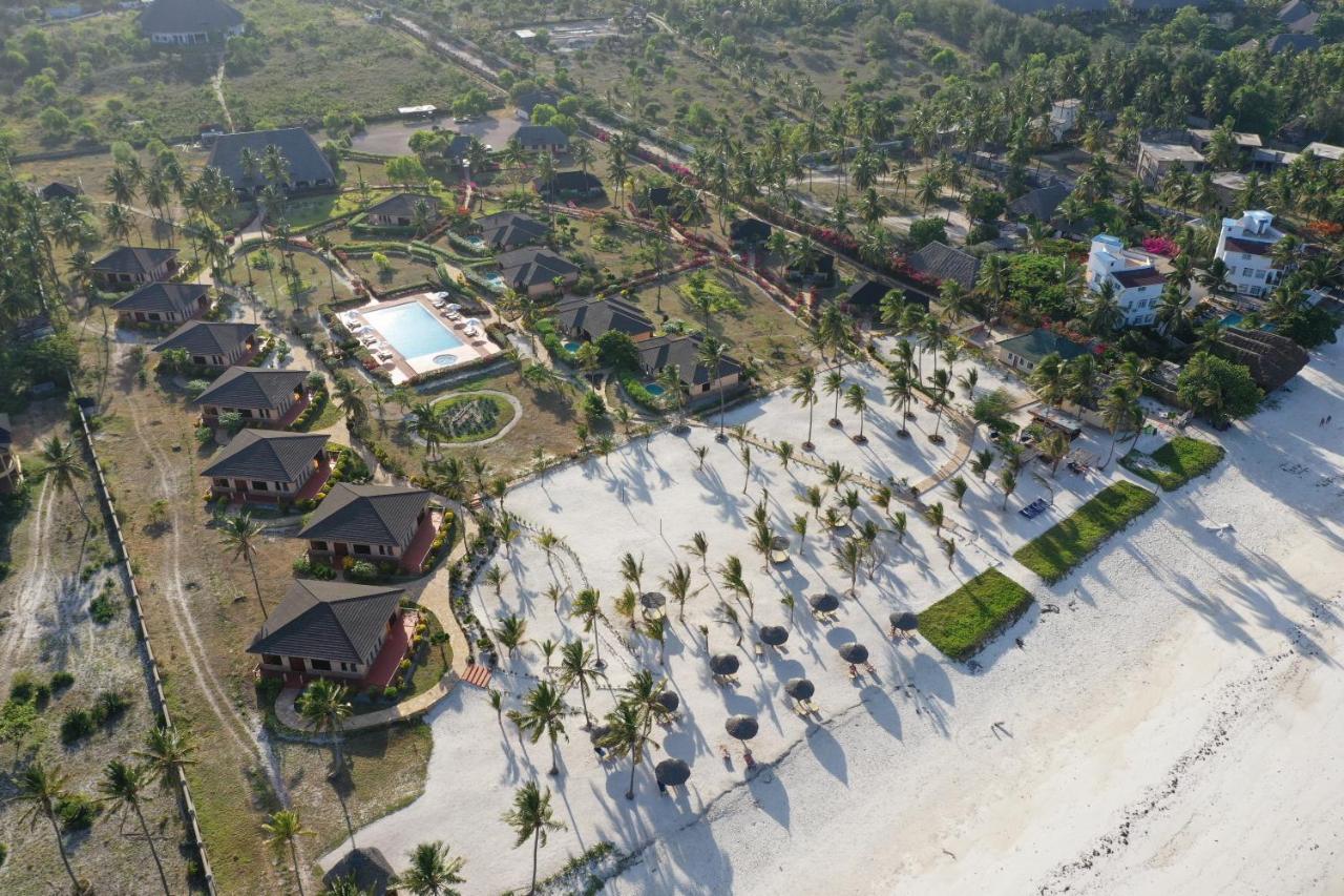 The Sands Beach Resort Bwejuu Esterno foto