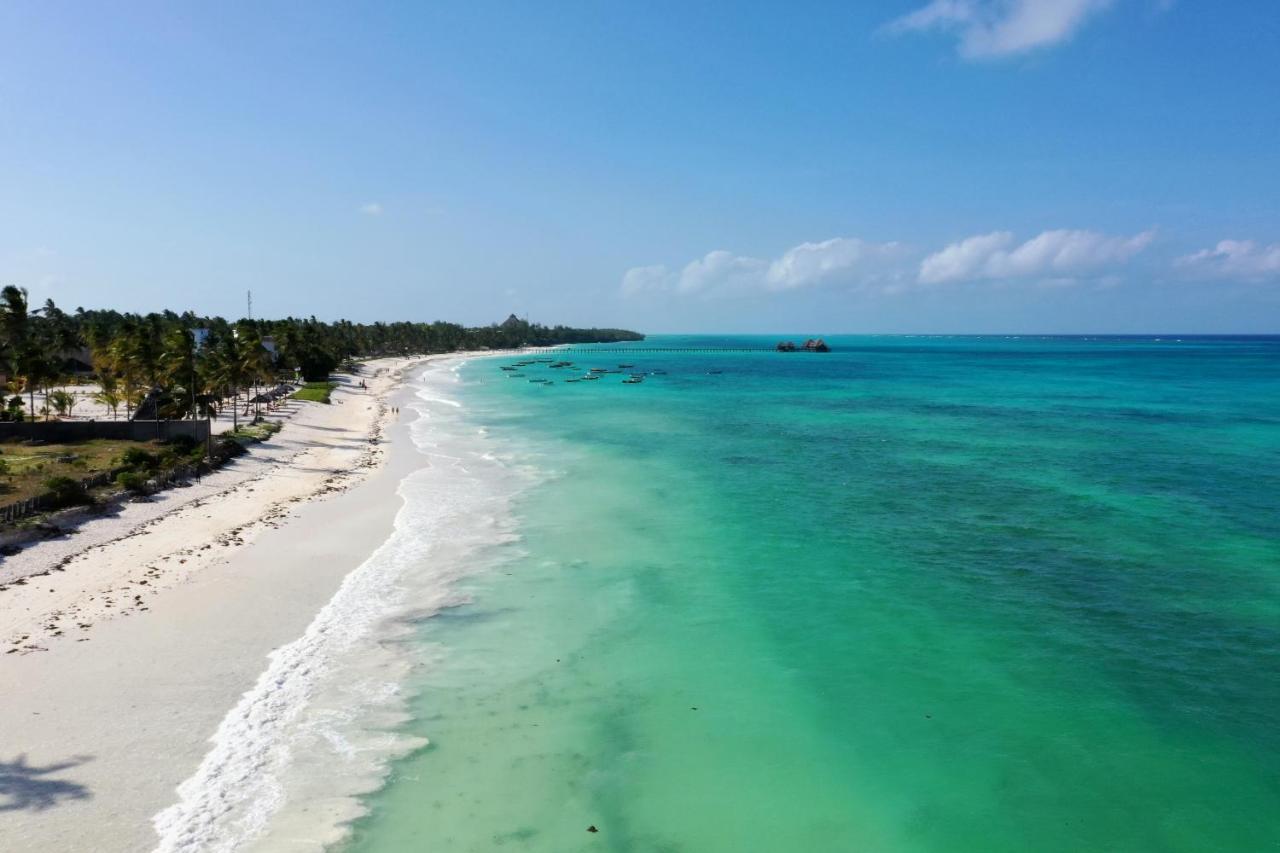 The Sands Beach Resort Bwejuu Esterno foto