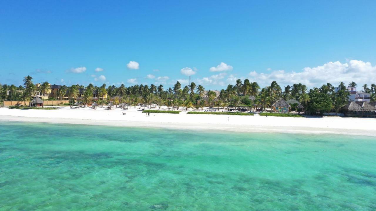 The Sands Beach Resort Bwejuu Esterno foto