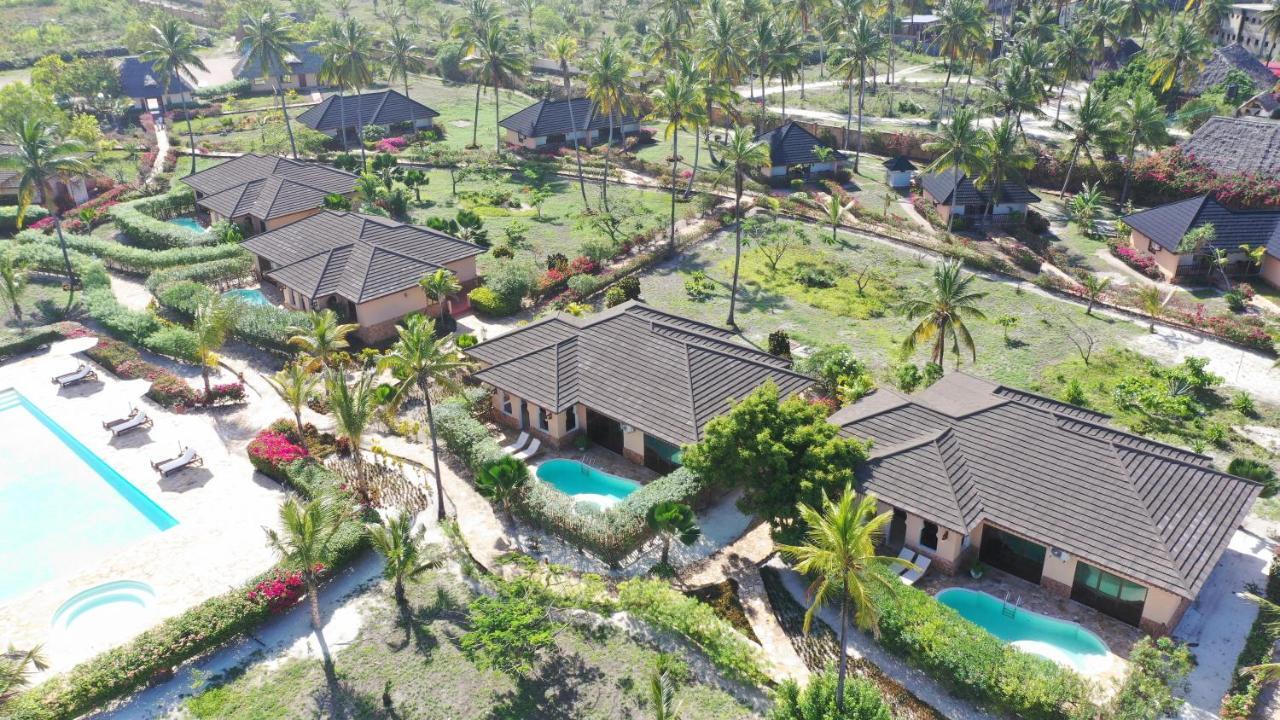 The Sands Beach Resort Bwejuu Esterno foto