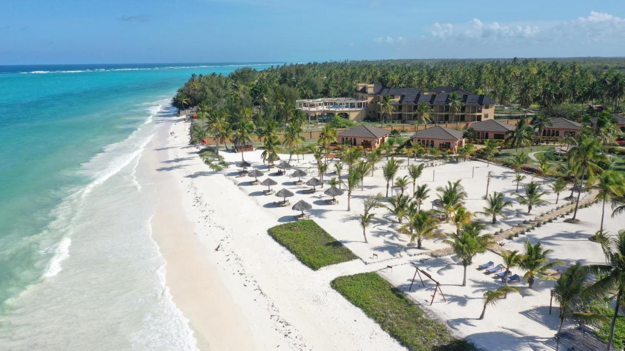 The Sands Beach Resort Bwejuu Esterno foto